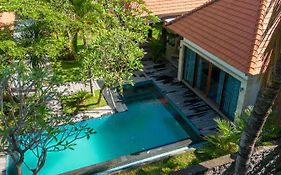 Coco Garden Pool Villas